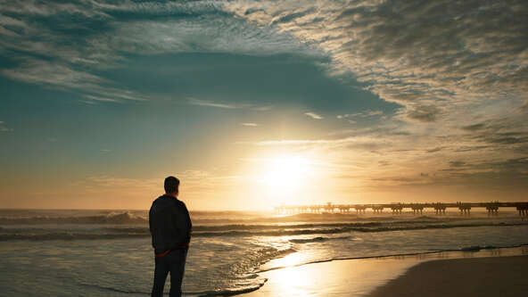 shutterstock_1927272698.jpg?sw=592&cx=0&cy=0&cw=5803&ch=3265&q=60